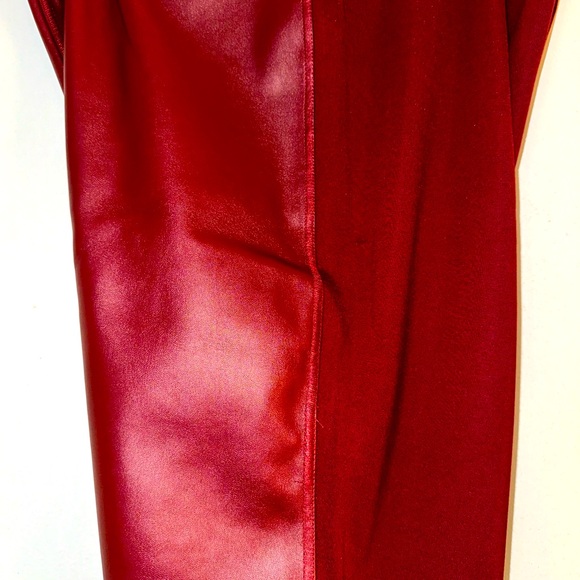 Burgundy faux leather front jeggings.size is more like a women’s 12/W - Picture 4 of 5